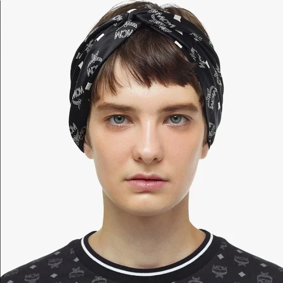 SOLD⛔️Authentic MCM SILK VISETOS diamonds Monogram print headband - Picture 2 of 12